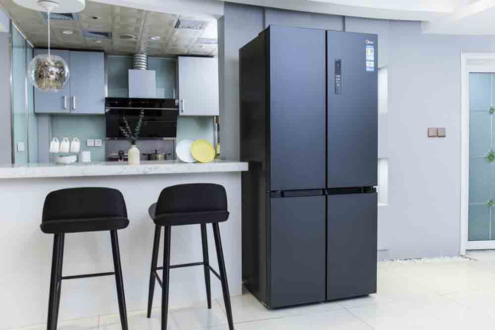 泛亚电竞官网（中国）有限公司官网在冰箱面板中的运用